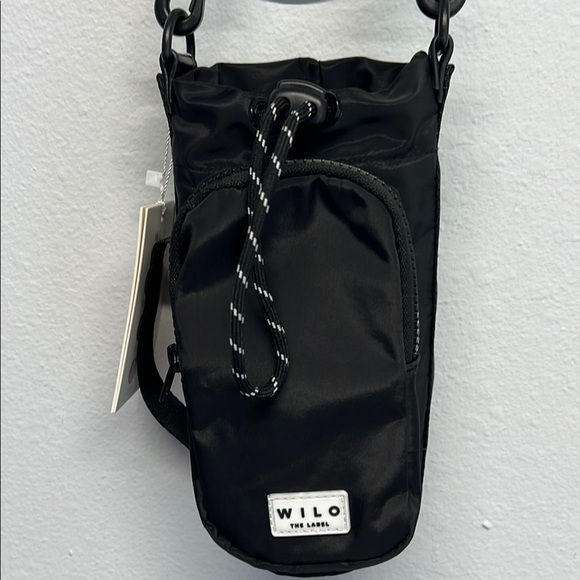 Wilo The Label Black Hydration Bag with Cell Phone/Keys Pocket - Picture 7 of 13